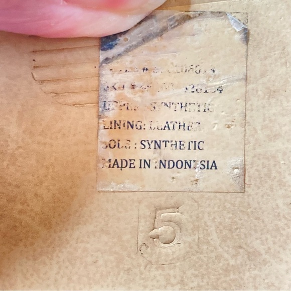 Chicos Tan Thong Sandals w/Red, White and Gold Beading - Picture 11 of 12